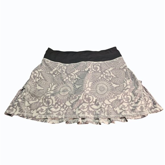 Lululemon Skort Womens 4 Gray Black Run Pace Setter Tennis Skirt Ruffled Tiered - Picture 2 of 10